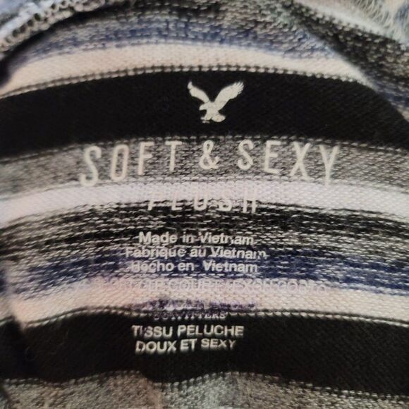 Womens AEO Soft & Sexy Dress Plush Cold Shoulder Turtleneck Blk Stripe XS Short - Picture 3 of 6